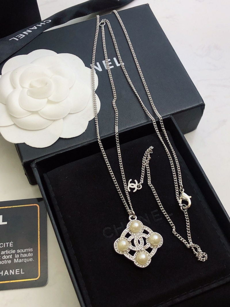 Ch**el necklaces